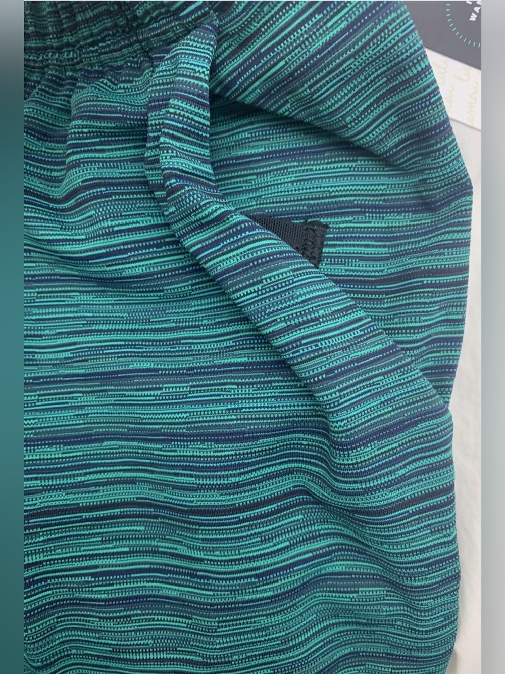 lululemon Vintage Jet Crop Slim Pants Green Blue Stripe Size 10 - Picture 6 of 10